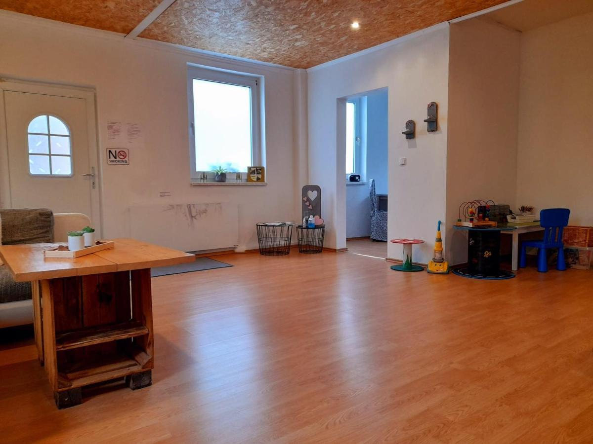 Willkommen In Dem Luftkurort Und Kaesestadt Nieheim Rennstrecke 4Km Entfernt Fewo1 Dış mekan fotoğraf